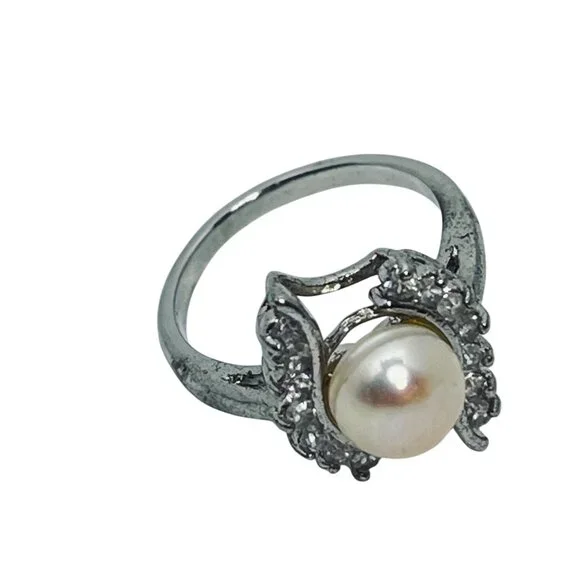 Silver Tone Statement Ring With Faux Pearl And Rhinestones Size 7 (R443) - Picture 5 of 6